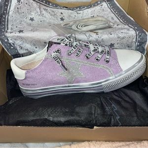 Vintage Havana Alive Sneakers